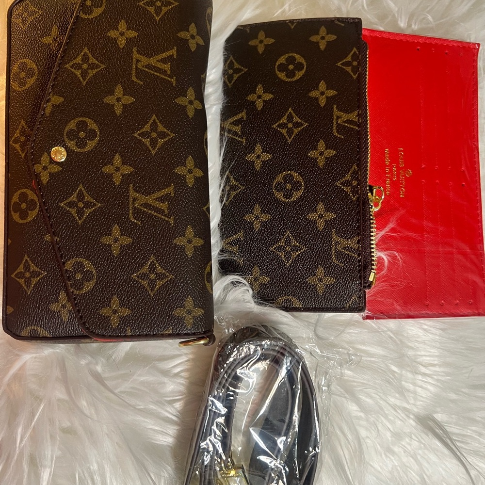 Monogram crossbody, with card sleeve Brown and Red.